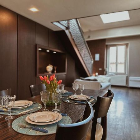 Casa Cavour Lecco - Downtown Design Penthouse Apartment Exterior photo