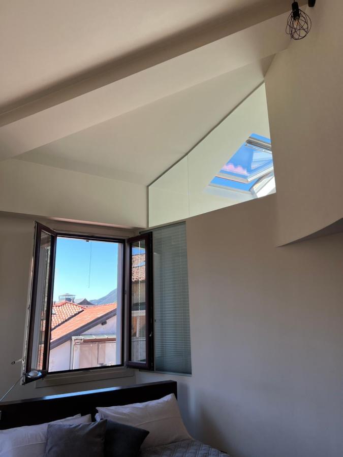Casa Cavour Lecco - Downtown Design Penthouse Apartment Exterior photo